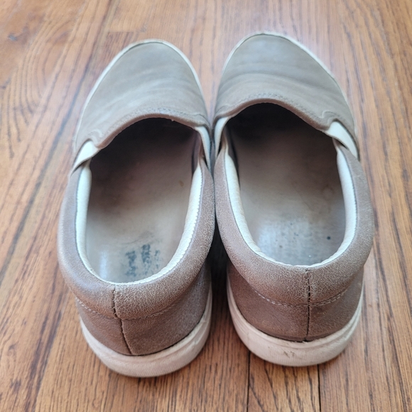 Roots women's shoes 7.5 - Picture 2 of 4